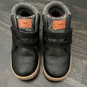 Carters toddler boots size 9